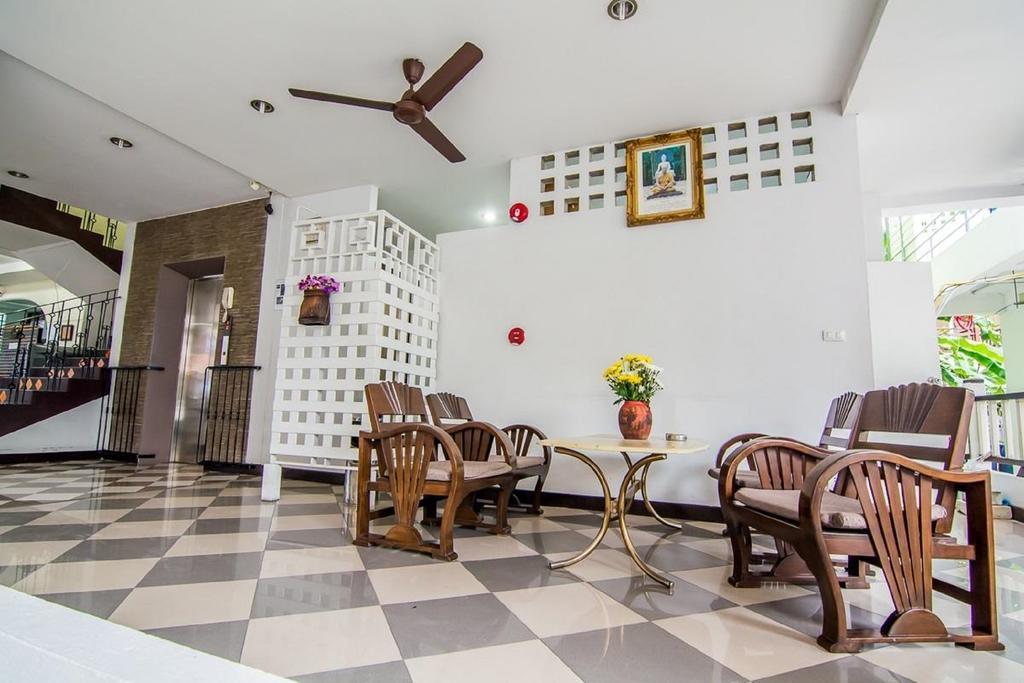 Hotel Sutus Court 2 Pattaya Zewnętrze zdjęcie