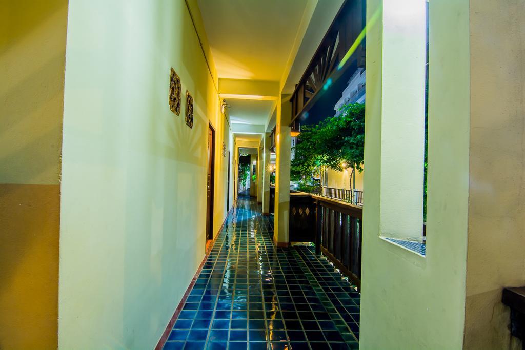 Hotel Sutus Court 2 Pattaya Zewnętrze zdjęcie