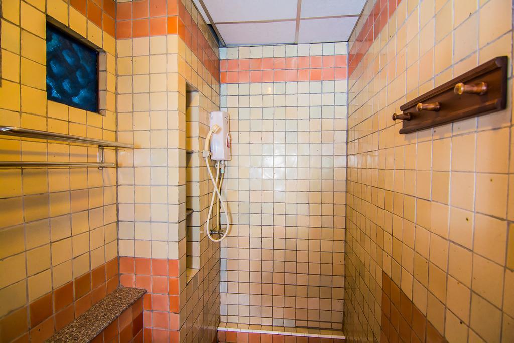 Hotel Sutus Court 2 Pattaya Zewnętrze zdjęcie