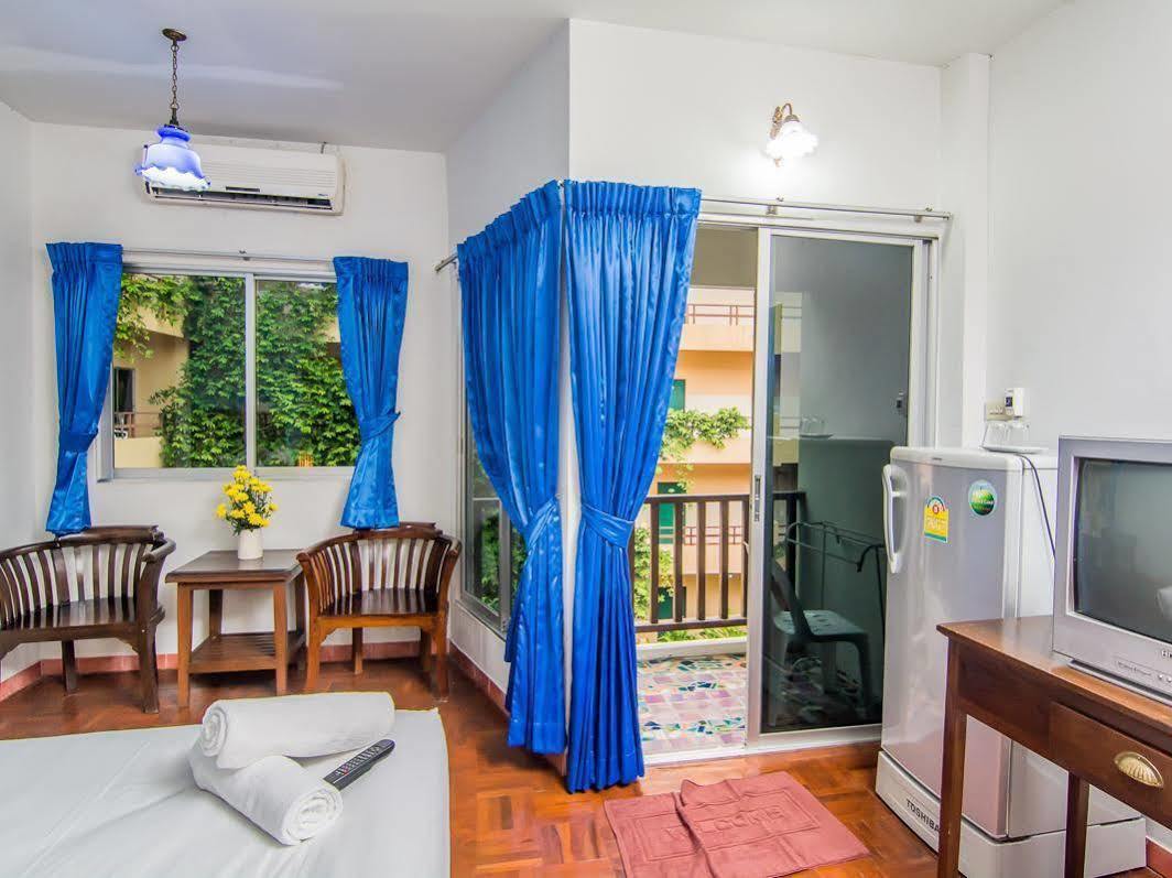 Hotel Sutus Court 2 Pattaya Zewnętrze zdjęcie