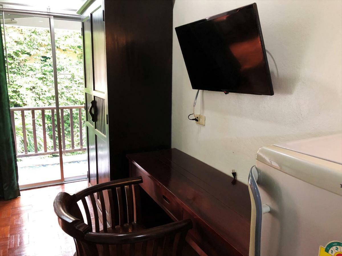 Hotel Sutus Court 2 Pattaya Zewnętrze zdjęcie