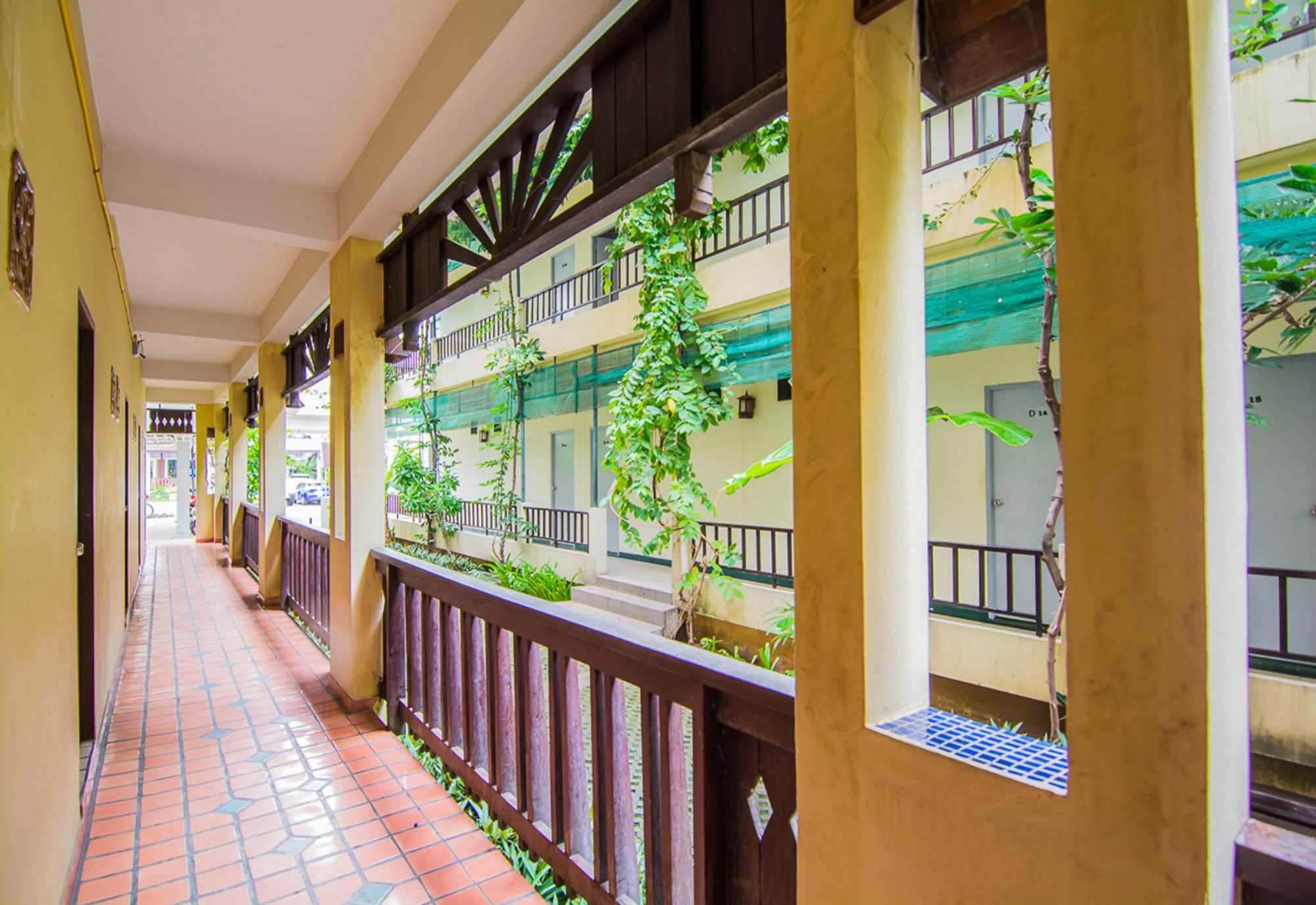 Hotel Sutus Court 2 Pattaya Zewnętrze zdjęcie