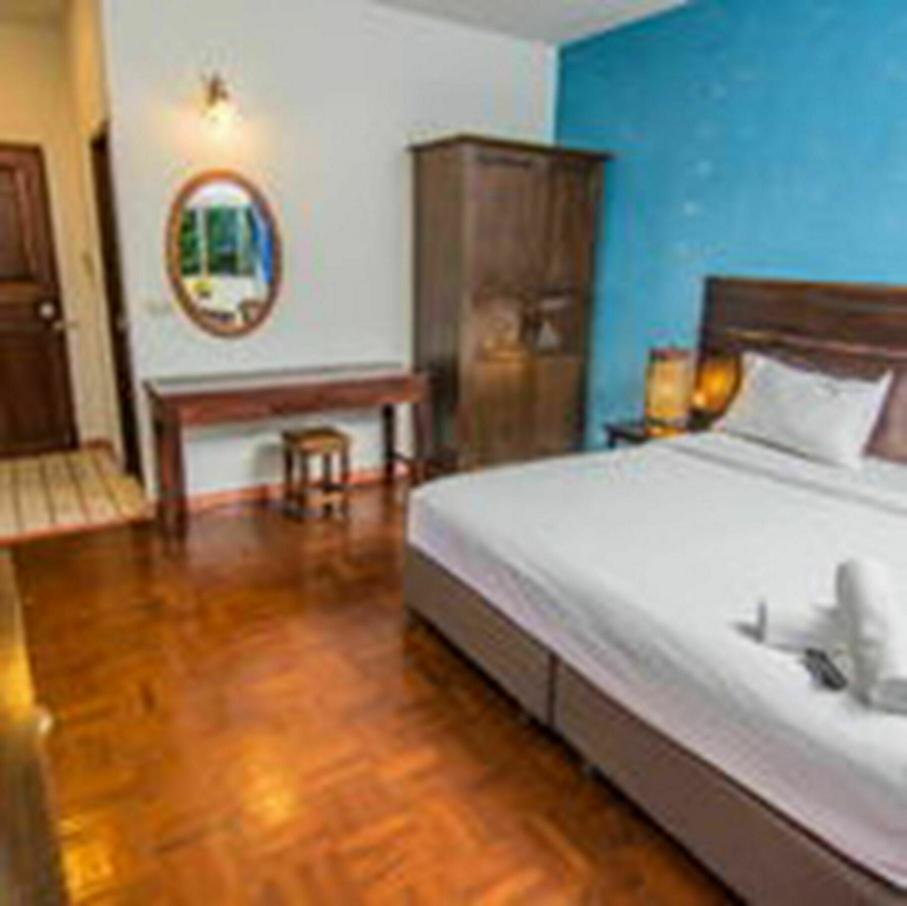 Hotel Sutus Court 2 Pattaya Zewnętrze zdjęcie